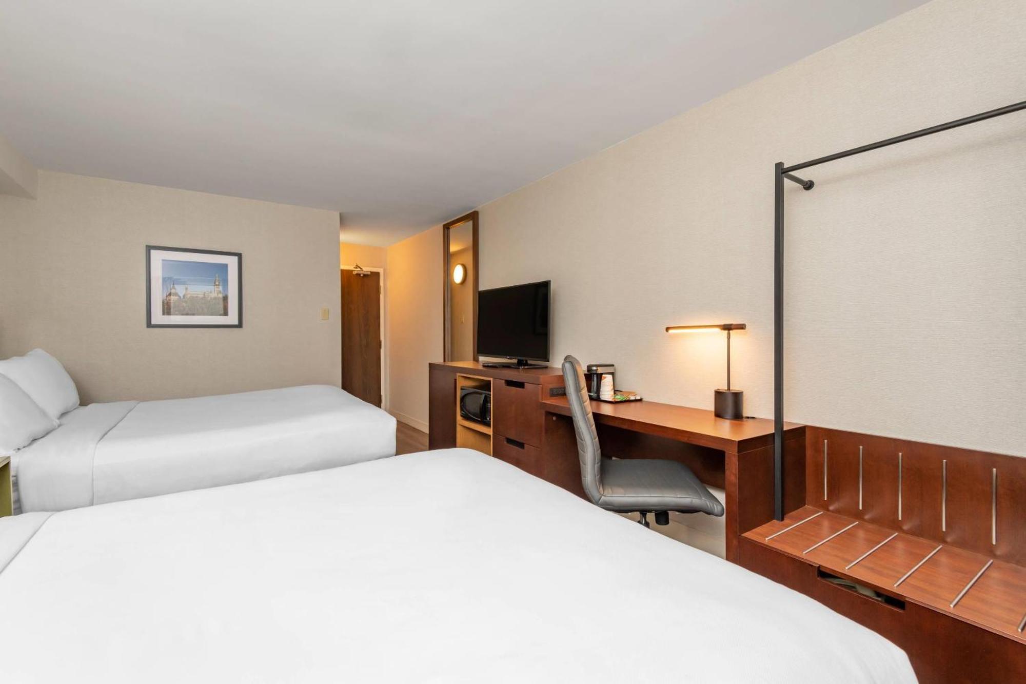 Comfort Inn Dryden Buitenkant foto